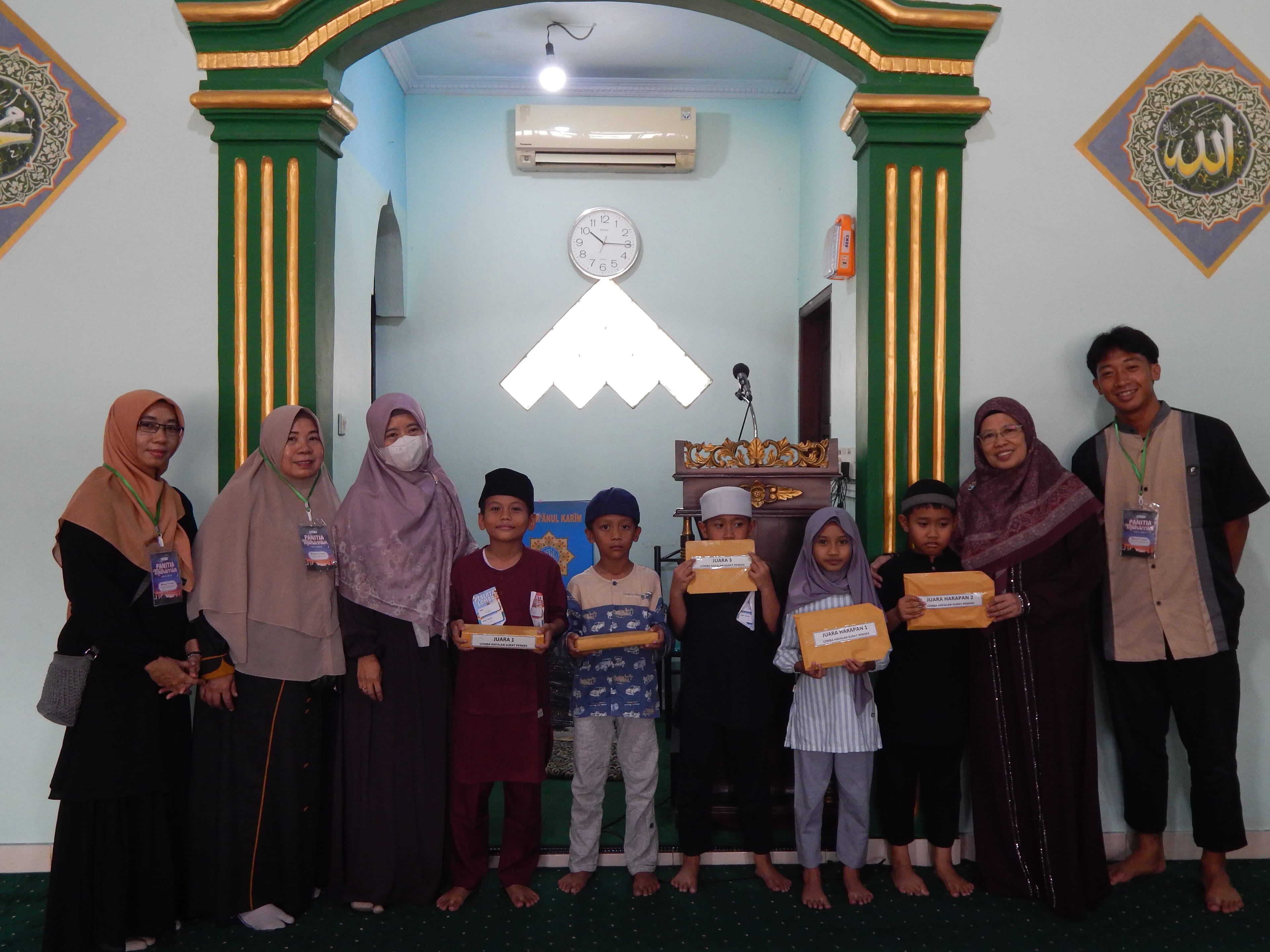Foto pemenang Lomba Hafalan Surat Pendek Gema Muharram 1448H